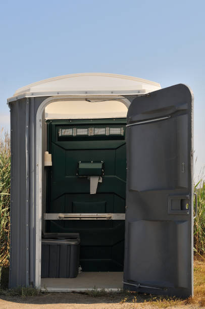 Best Porta potty delivery and setup  in Manahawkin, NJ